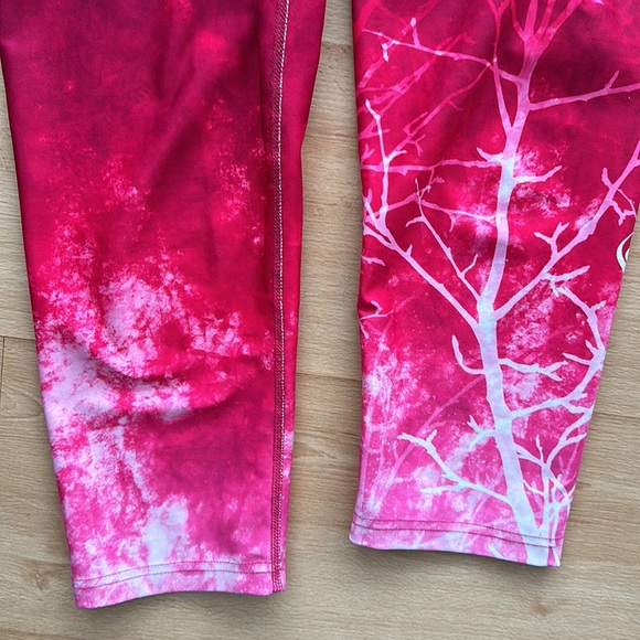 Red My Inner Fire crop leggings size 8 - Picture 4 of 5